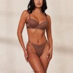 Set van T-shirtbeha en string/slip van gladde mesh vrouwen kastanje Lounge ondergoed 008ZJ122